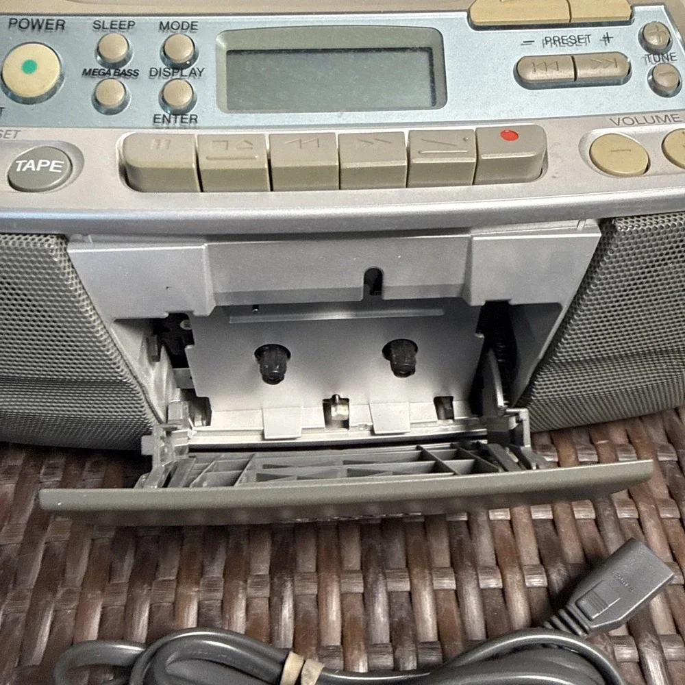 Vtg Sony CFD-S01 Stereo AM/FM Radio CD Player Cassette Portable Boombox Tested